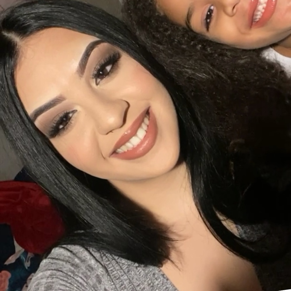 Meet your Posher, Ilannis